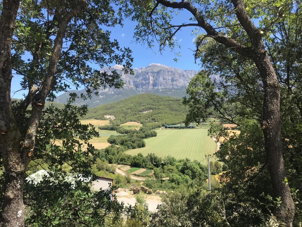 Vistas A La Montana En Un Pueblo Con Encanto. El Pueyo de Araguas Exterior photo